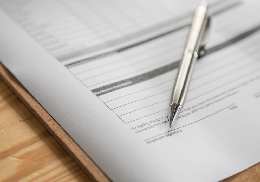 Cazierul auto este un document oficial care conține informații despre istoricul unui șofer din punct de vedere al sancțiunilor rutiere. Spre deosebire de cazierul normal, care arată faptele și condamnările penale, cazierul auto se referă doar la fapte comise la volan: sancțiuni, amenzi, încălcări ale traficului, contravenții rutiere și așa mai departe.